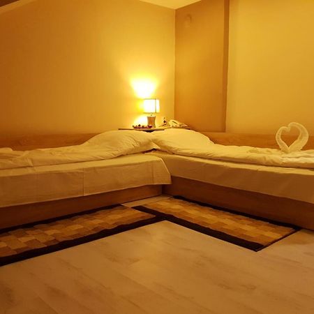 Валентино Otel Vratsa Dış mekan fotoğraf
