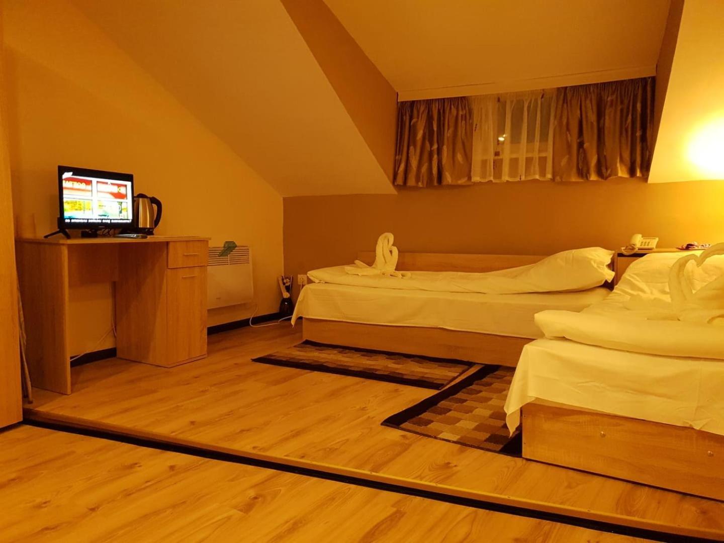 Валентино Otel Vratsa Dış mekan fotoğraf