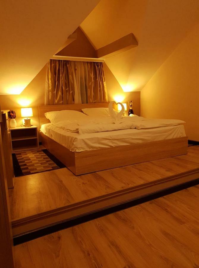 Валентино Otel Vratsa Dış mekan fotoğraf